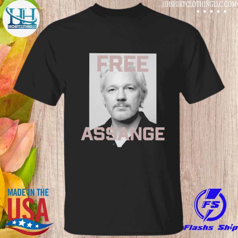 Kari lake wearing free assange shirt